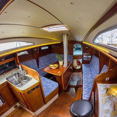Norwavey, Sleep In A Boat Hotel Krokelvdalen Ngoại thất bức ảnh