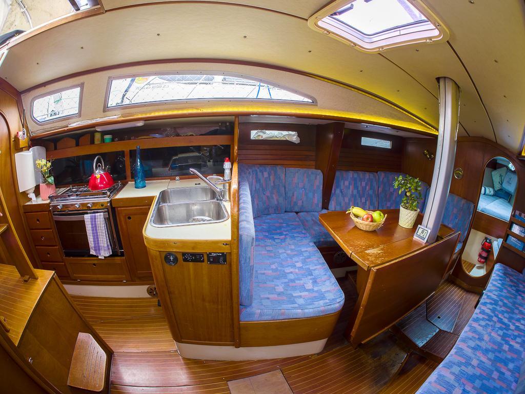 Norwavey, Sleep In A Boat Hotel Krokelvdalen Ngoại thất bức ảnh